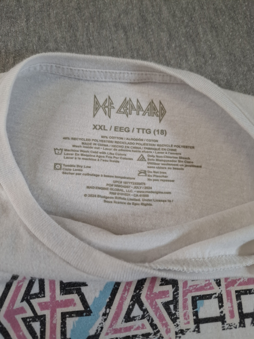 Def Leppard Womens Size XXL Graphic Short Sleeve Tee - Picture 5 of 8